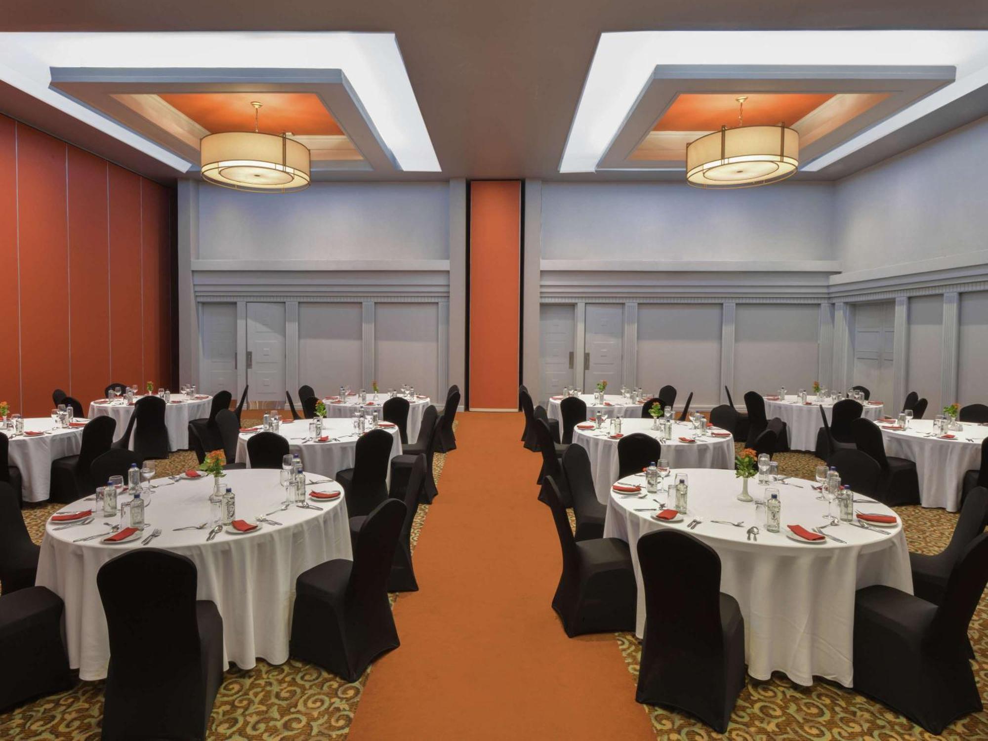 Готель Pullman Nairobi Upper Hill Екстер'єр фото